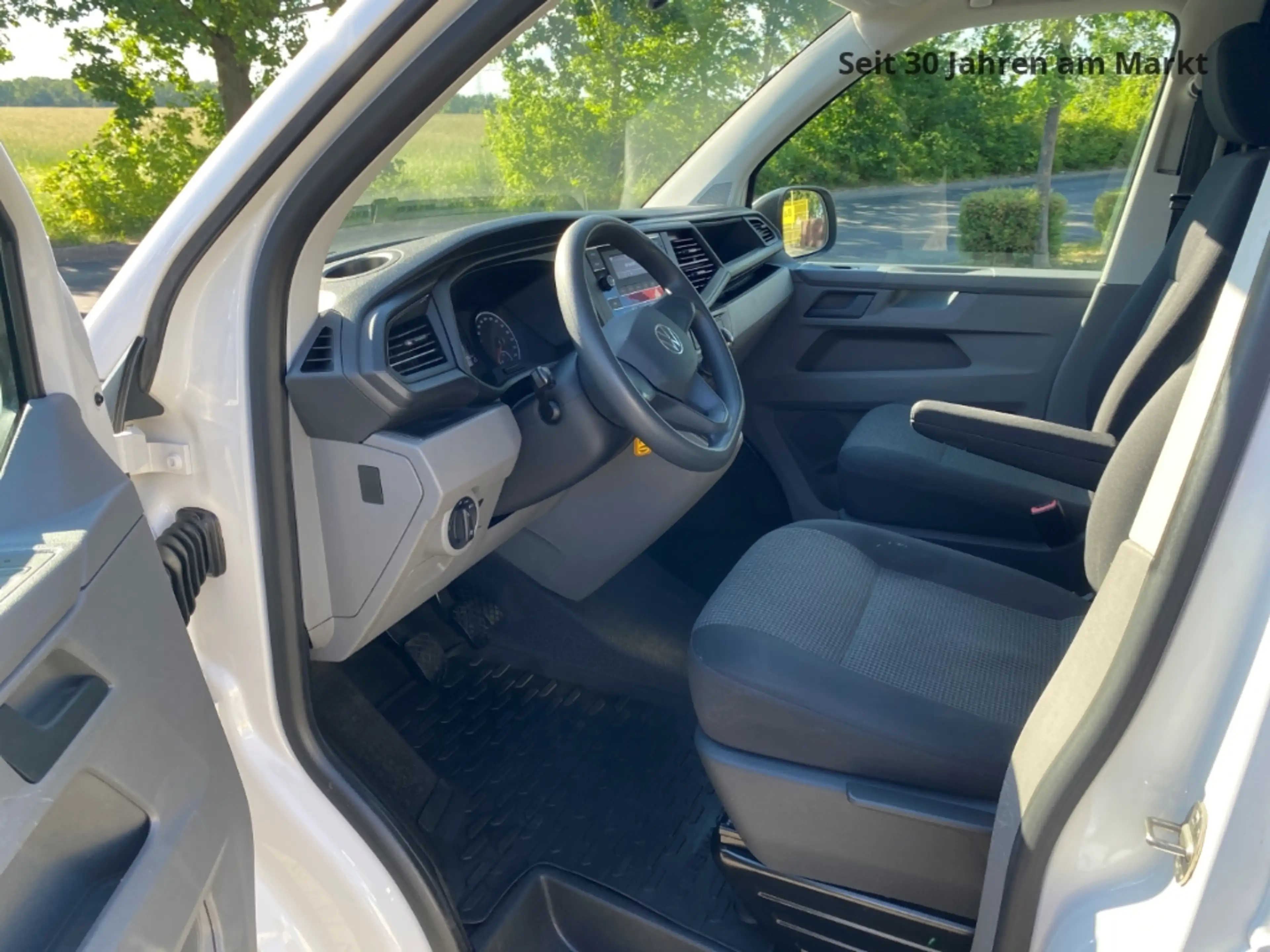 Volkswagen Transporter T6.1 Kasten FWD 2.0 TDI, AHK, Klima, — photo 13