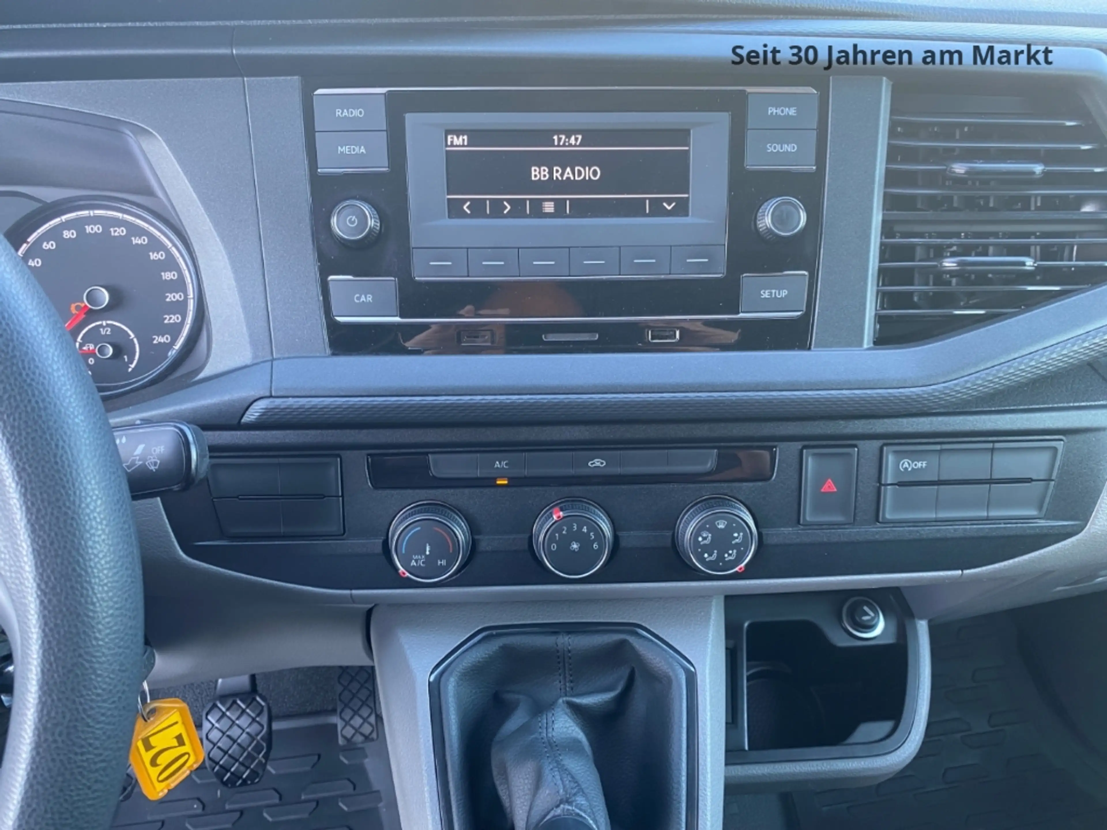 Volkswagen Transporter T6.1 Kasten FWD 2.0 TDI, AHK, Klima, — photo 15