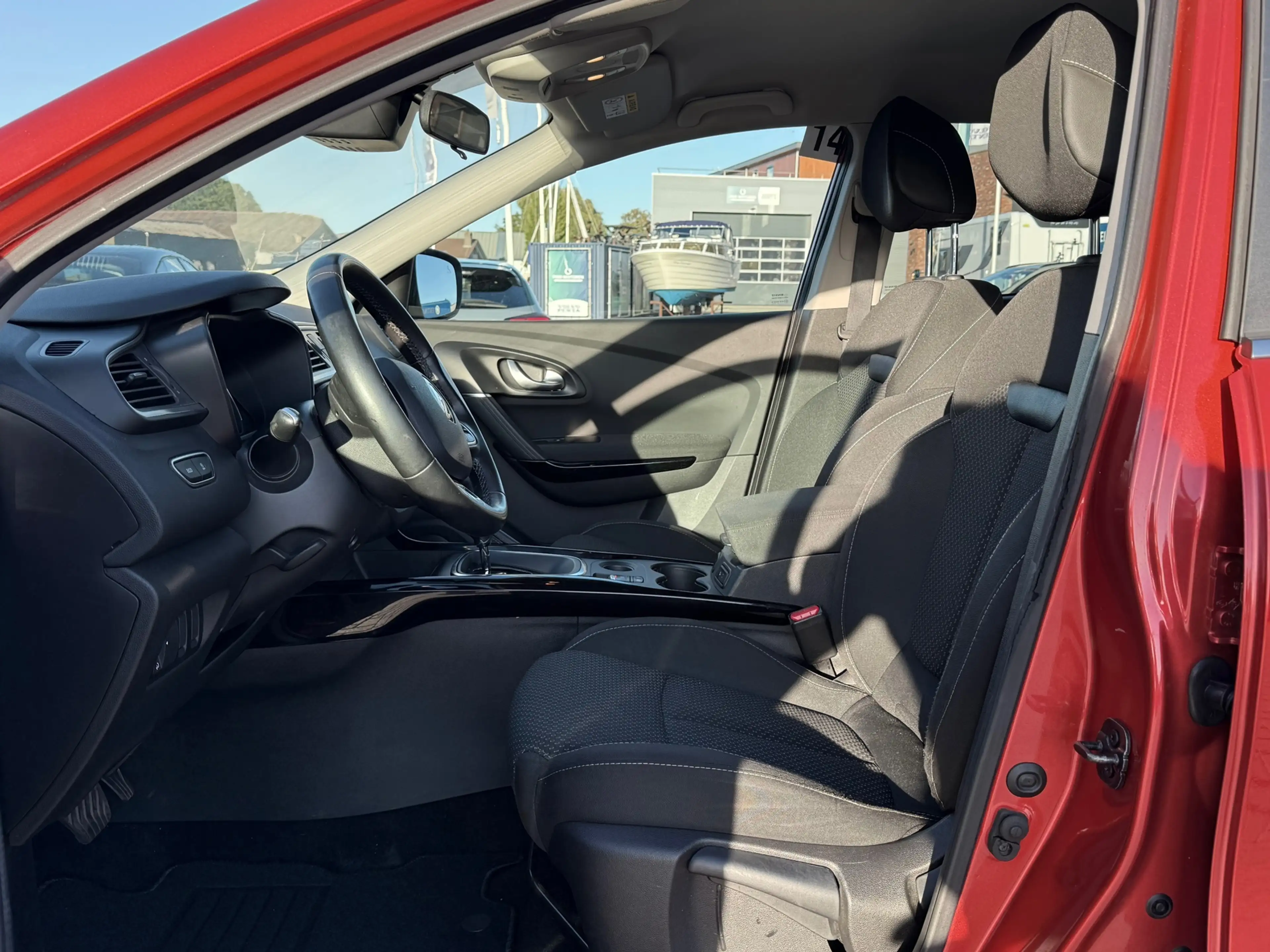 Renault Kadjar 1.3 TCe ZEN AUTOMAAT NAVI CAMERA ECC TREKHAAK NL A — photo 4