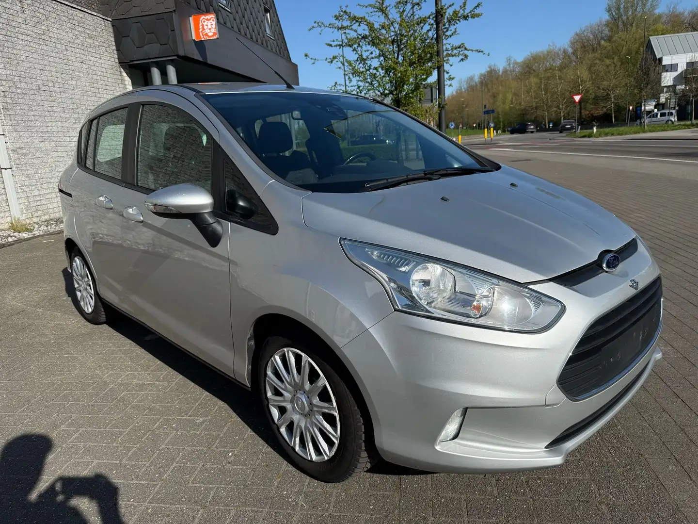 Ford B-Max 1.5 TDCi Trend GARANTIE 12 MOIS/MAANDEN Grijs - 2