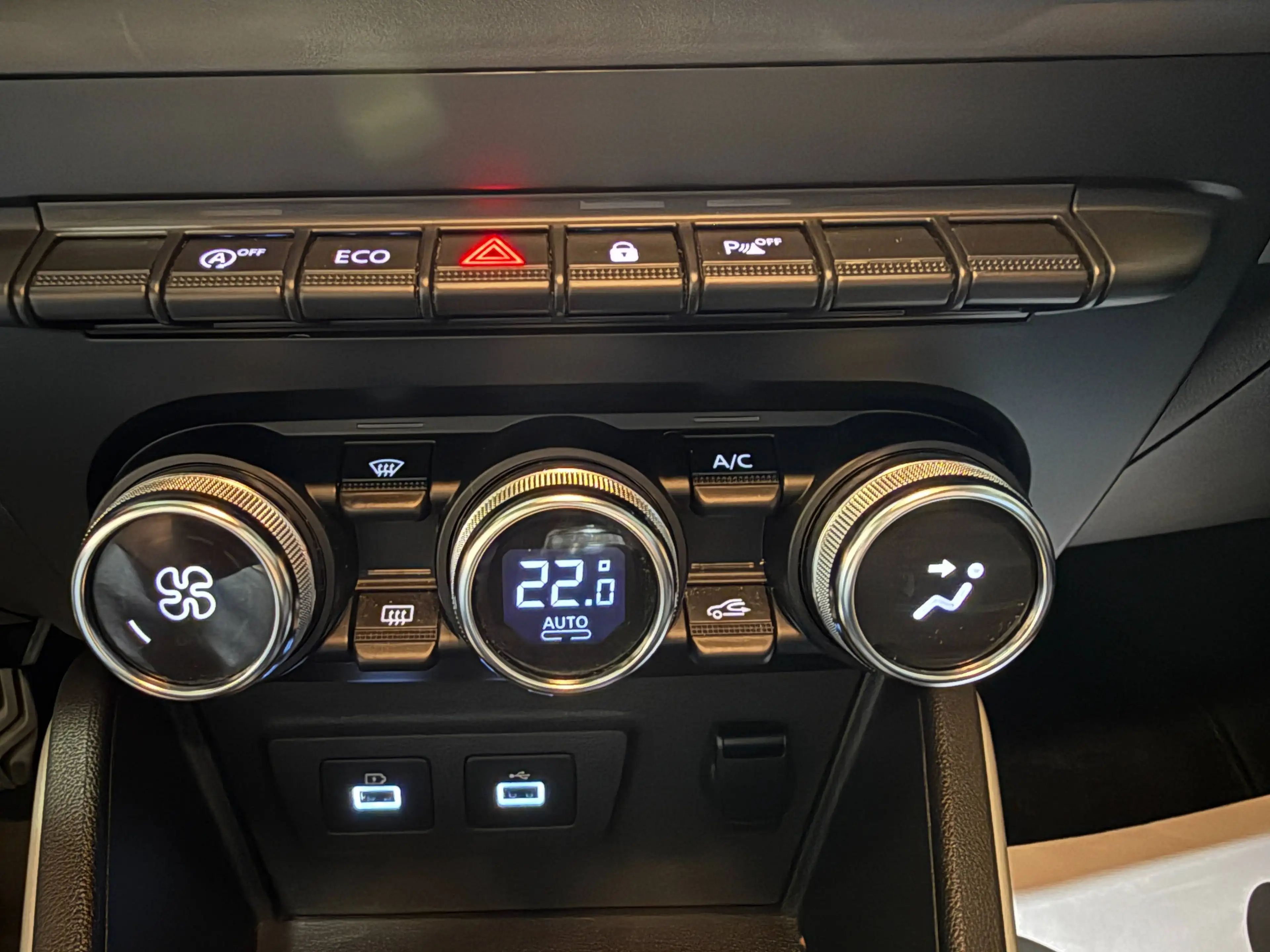 Dacia Duster Dacia Duster 1.0 GPL Prestige Garantie 12 Mois — photo 13