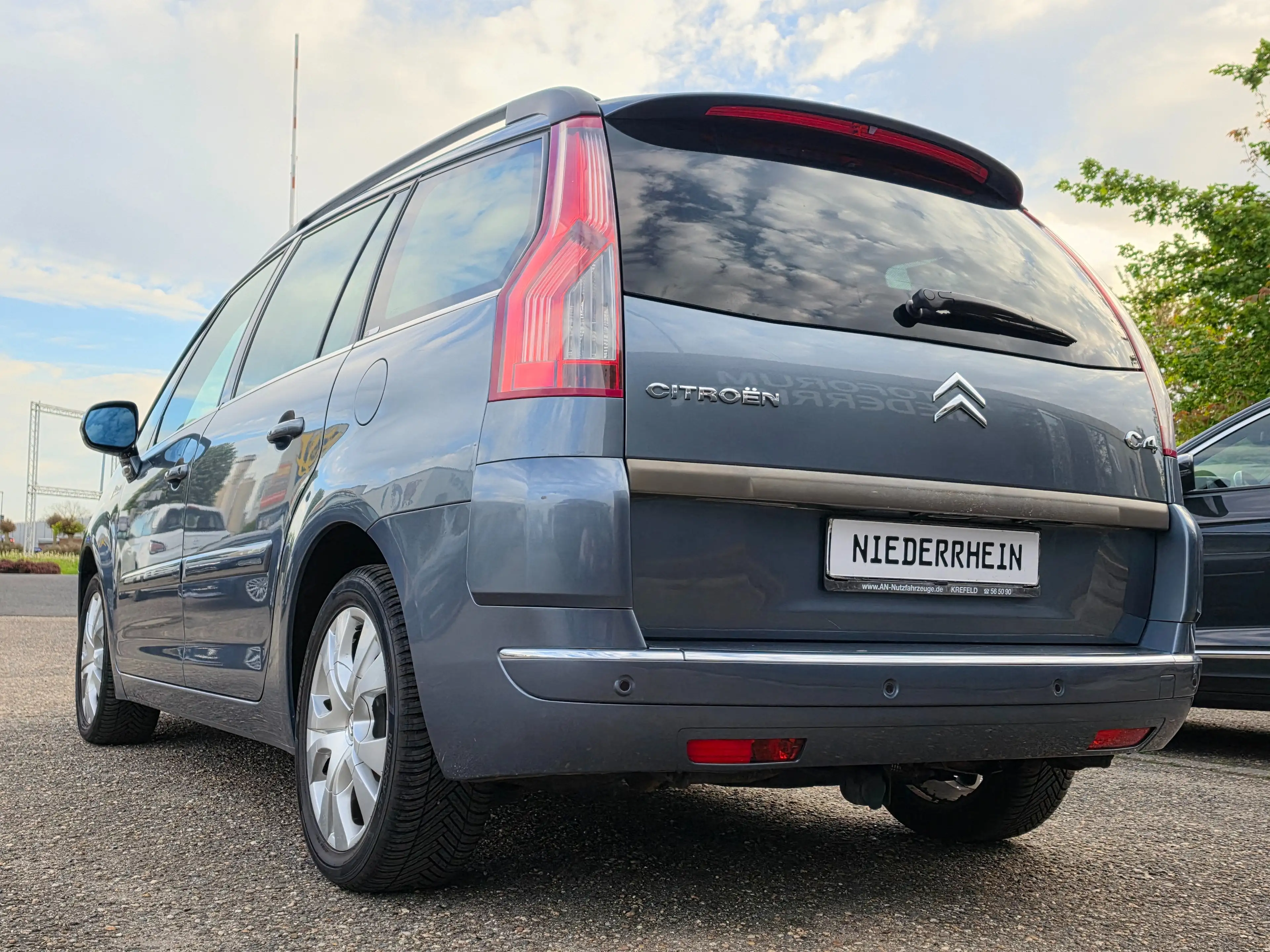 Citroen Grand C4 Picasso Exclusive 7 Sitzer Top Gepflegt — photo 5