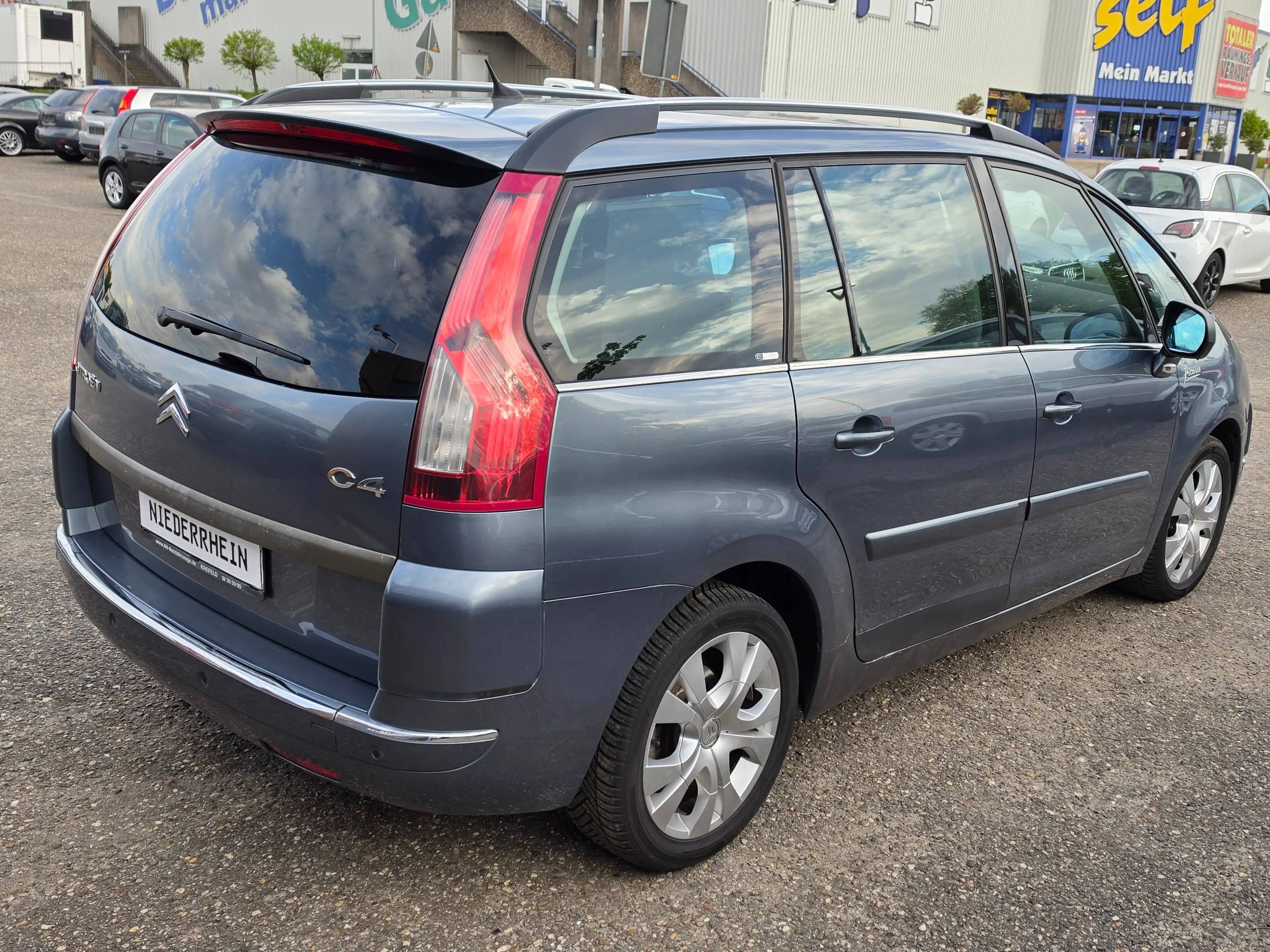 Citroen Grand C4 Picasso Exclusive 7 Sitzer Top Gepflegt — photo 8