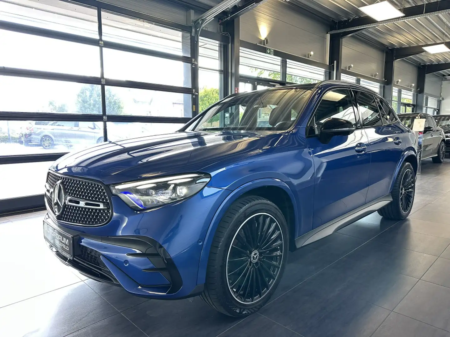 Mercedes-Benz GLC 300 4M AMG Premium+|Airm.|Pano|AHK|HUD|LM20 Blauw - 2