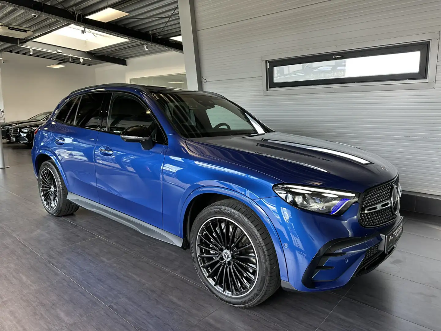 Mercedes-Benz GLC 300 4M AMG Premium+|Airm.|Pano|AHK|HUD|LM20 Blauw - 1