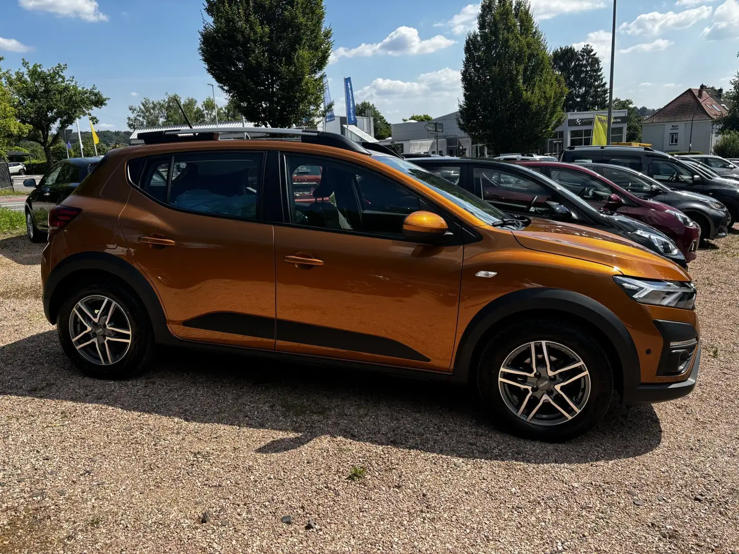 Dacia Sandero Stepway TCe 100 ECO-G Comfort+AHK+SCHIEBEDACH Orange - 2