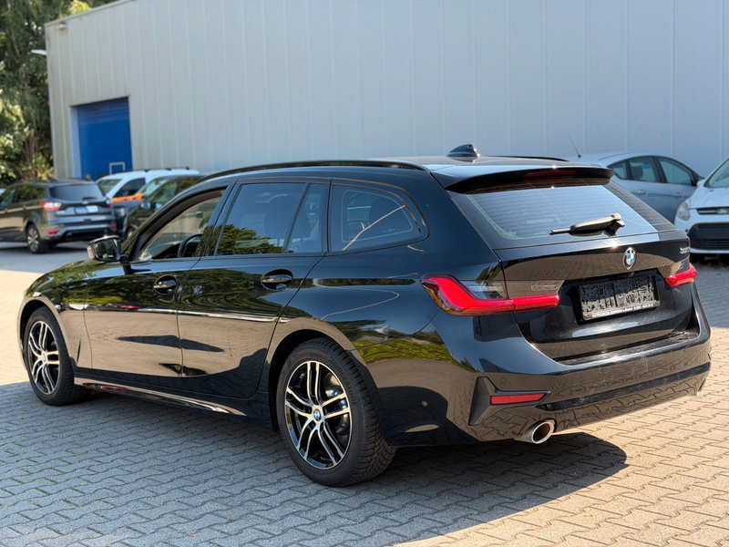 BMW 330 i 3 Touring Sport Line 1.Hand *Kamera *LED — photo 13