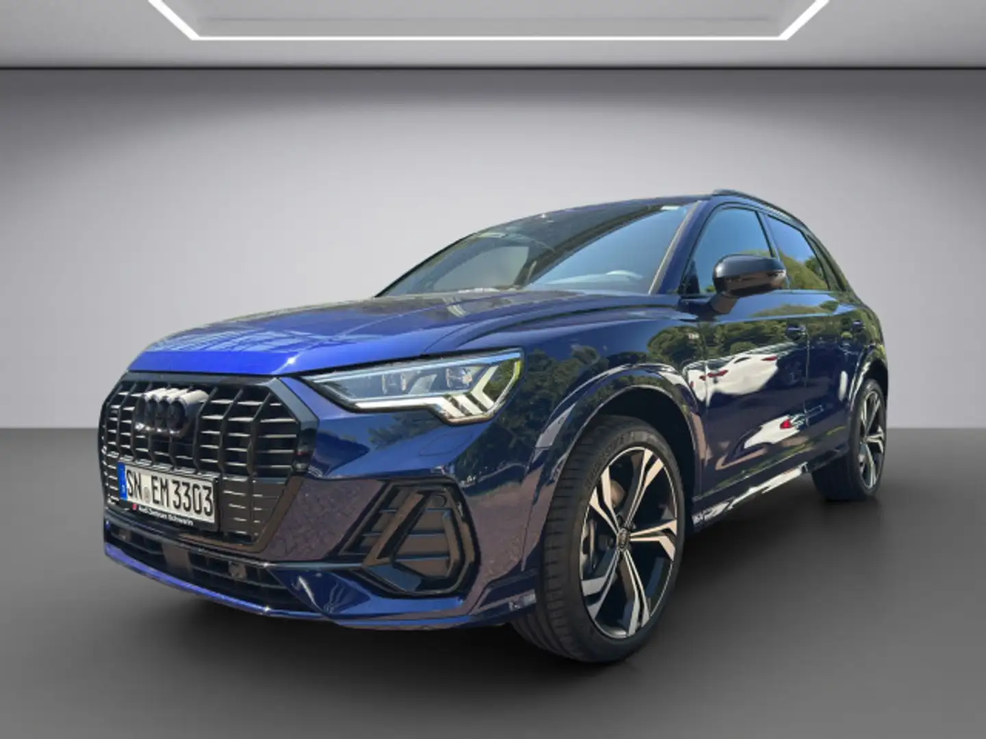 Audi Q3 S line 40 TDI quattro 142193 kWPS S tronic Blau - 2