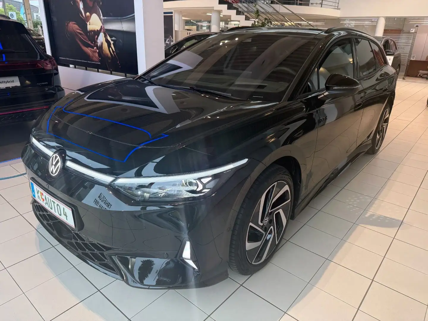 Volkswagen ID.7 Tourer GTX 4MOTION 250 kW / 86 kWh VOLL!! Schwarz - 1