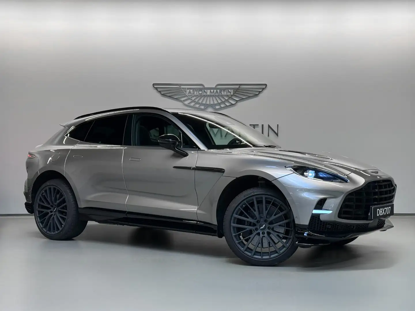 Aston Martin DBX 707 | NEW INFOTAINMENT | Aston Martin Brussels Grau - 1