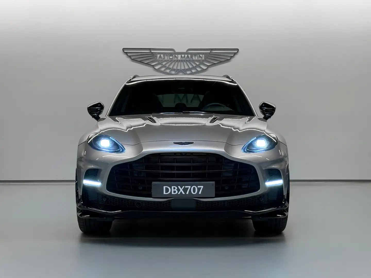 Aston Martin DBX 707 | NEW INFOTAINMENT | Aston Martin Brussels Grau - 2