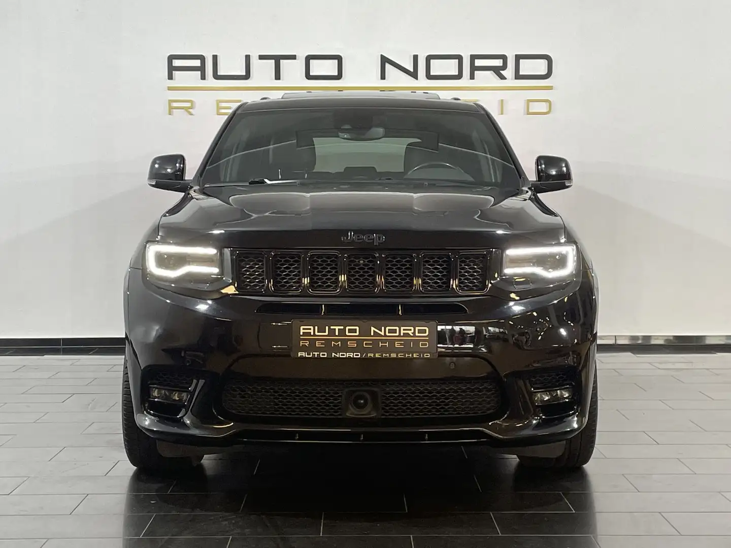 Jeep Grand Cherokee 6.4 V8 HEMI SRT *Pano*Kamera*ACC* Noir - 2