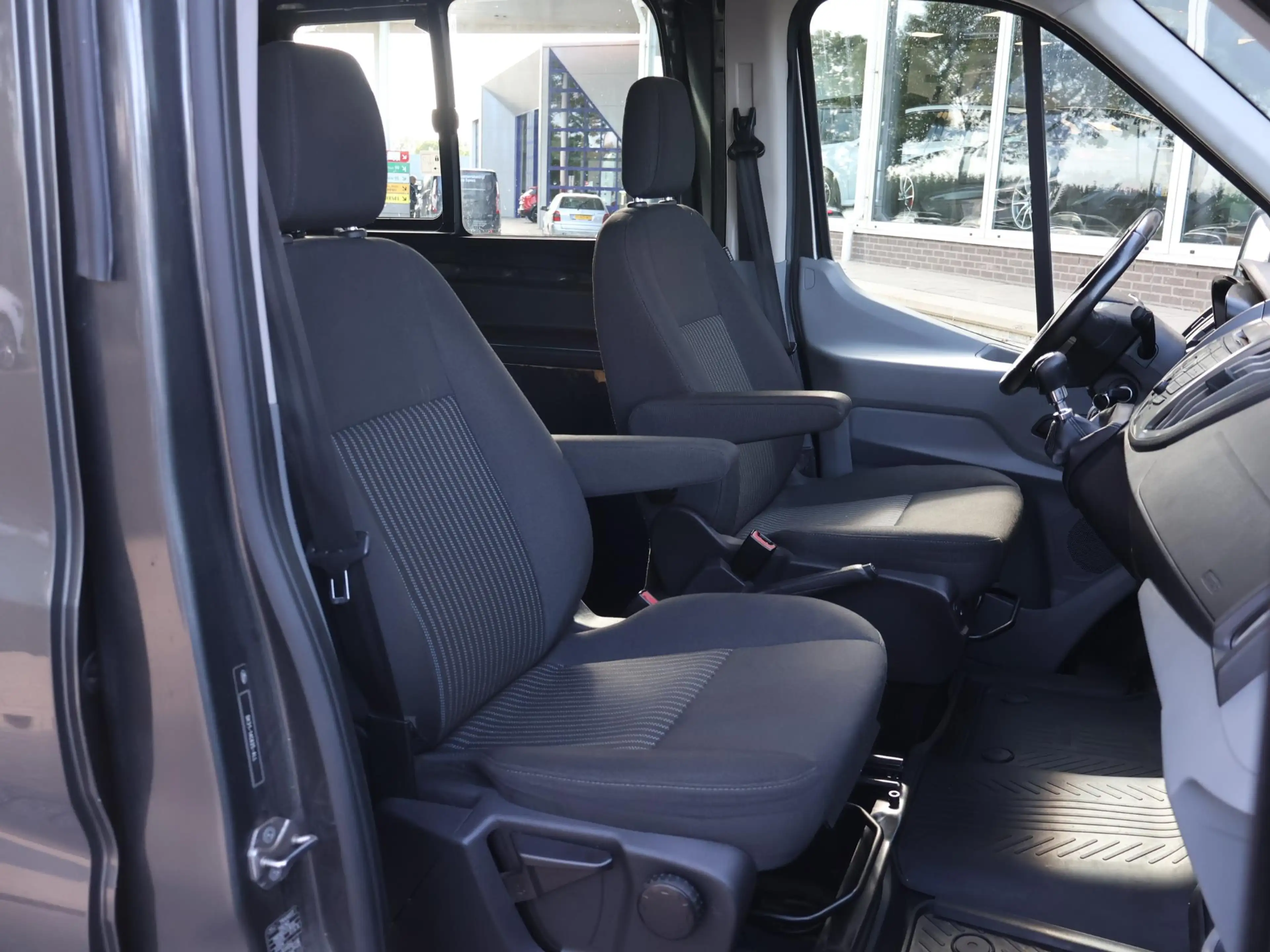 Ford Transit 330 2.0 TDCI 130 PK L2H2 DUBBEL CABINE 5-PERS. *85 — photo 4