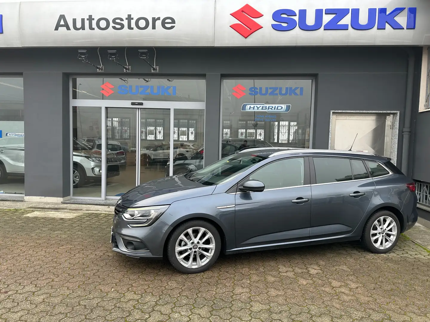 Renault Megane SW 1.5 TD AUTOMATICA- FULL OPTIONAL 110cv EURO 6!! Grijs - 1