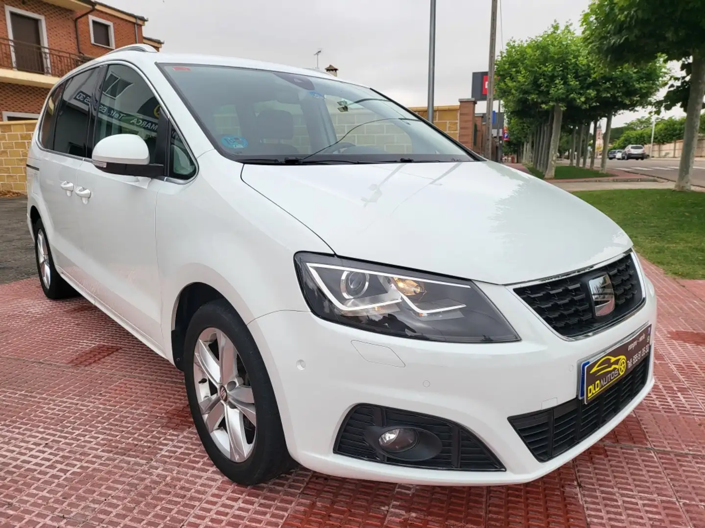 SEAT Alhambra 2.0TDI CR S&S Xcellence DSG 150 Wit - 2