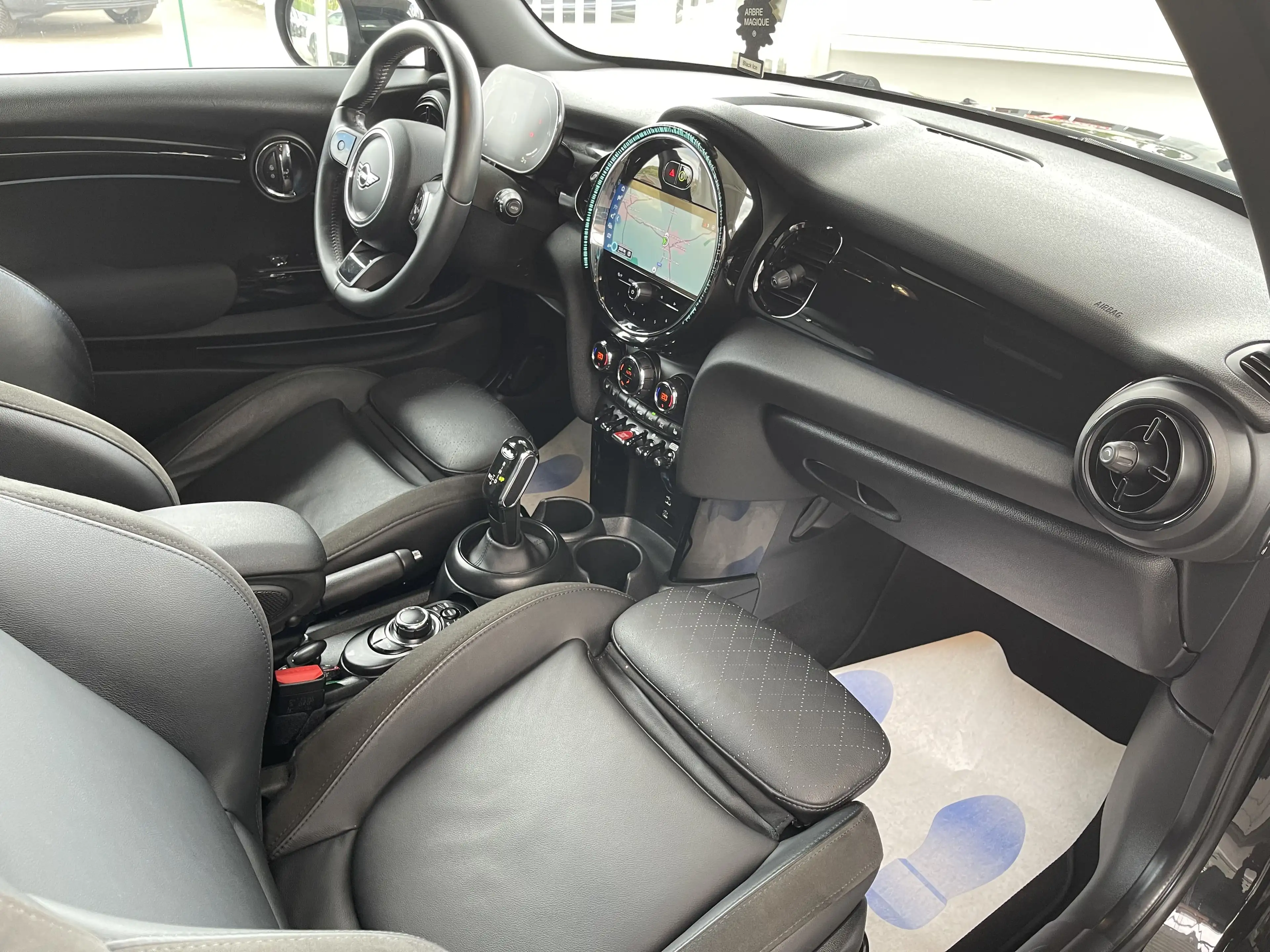 MINI Cooper S 2.0iA *** GARANTIE + LED + GPS + CUIR *** — photo 9