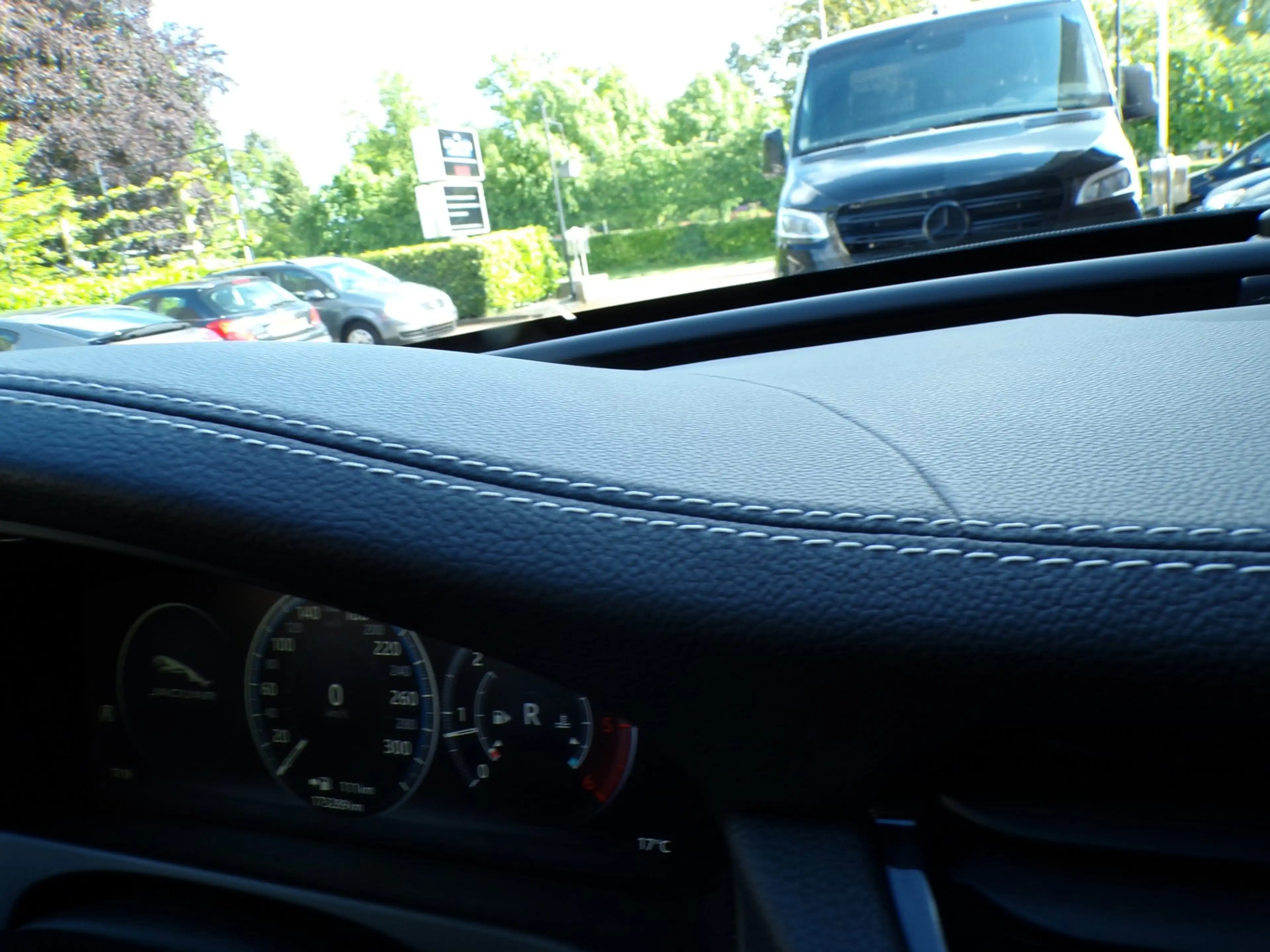 Jaguar XF Sportbrake 2.0d Portfolio Automaat / Leder / Navi — photo 20