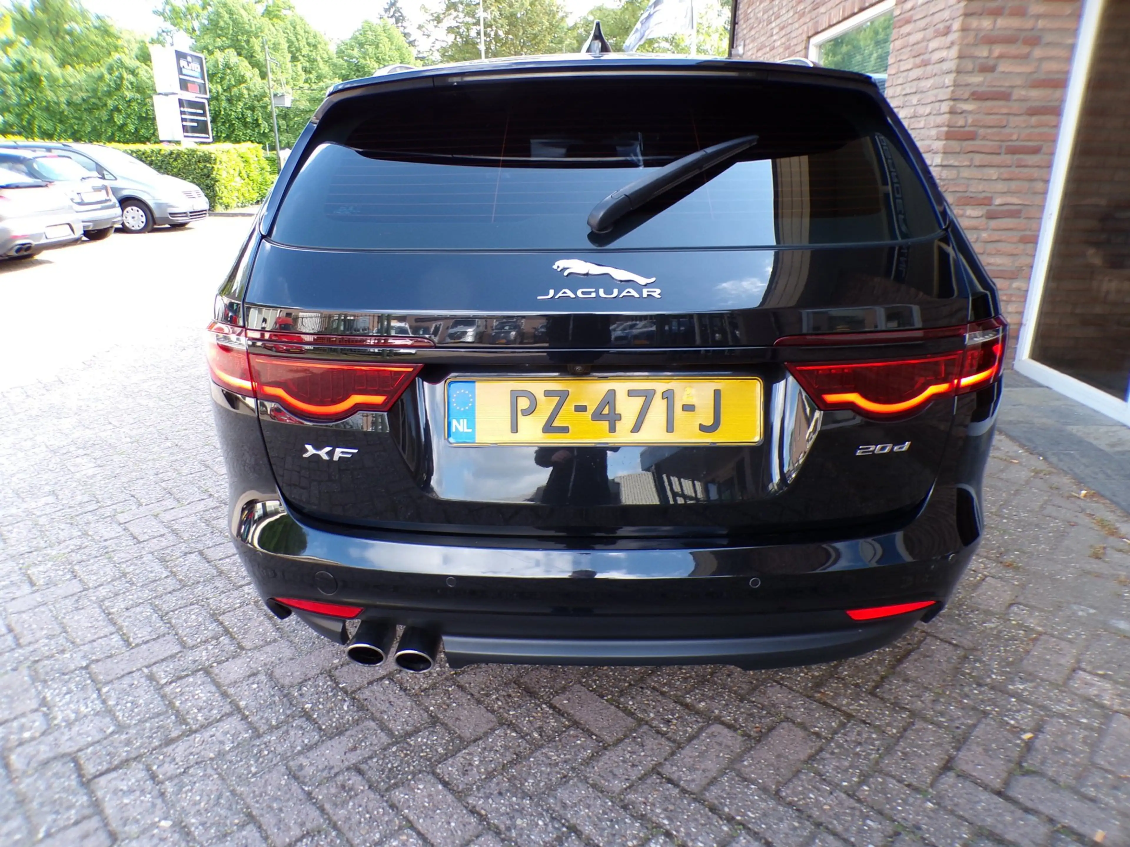 Jaguar XF Sportbrake 2.0d Portfolio Automaat / Leder / Navi — photo 9