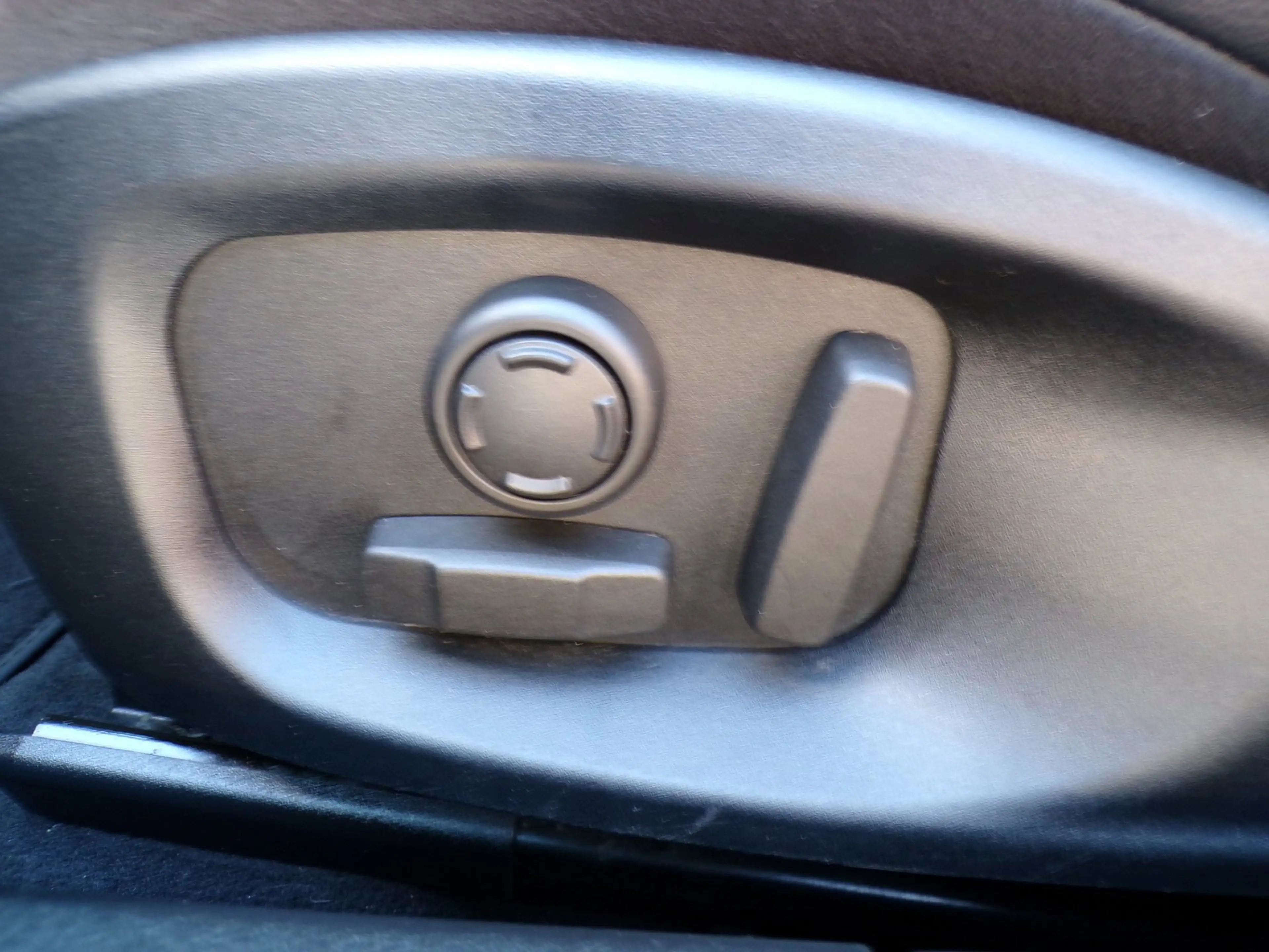 Jaguar XF Sportbrake 2.0d Portfolio Automaat / Leder / Navi — photo 23