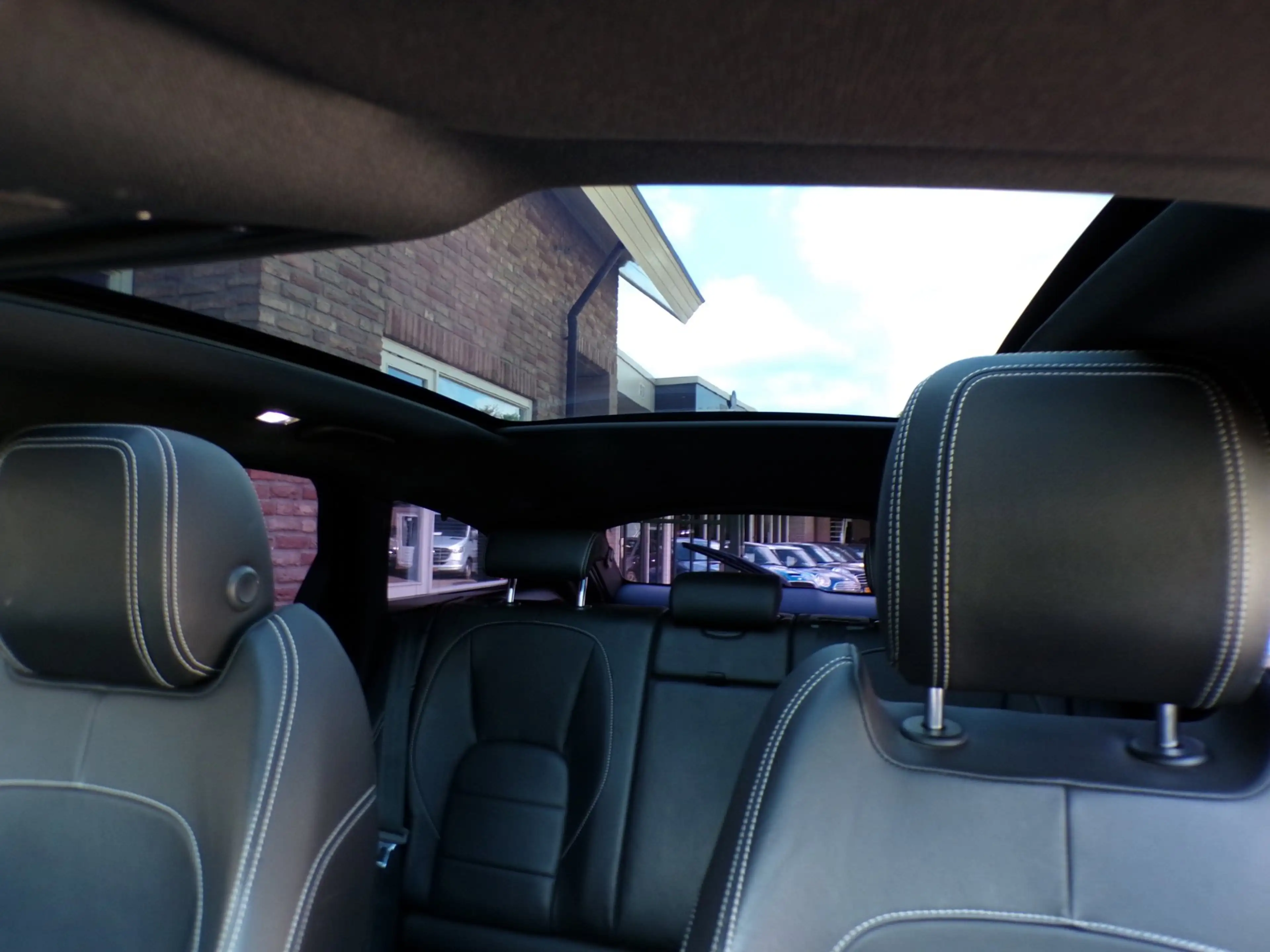 Jaguar XF Sportbrake 2.0d Portfolio Automaat / Leder / Navi — photo 15