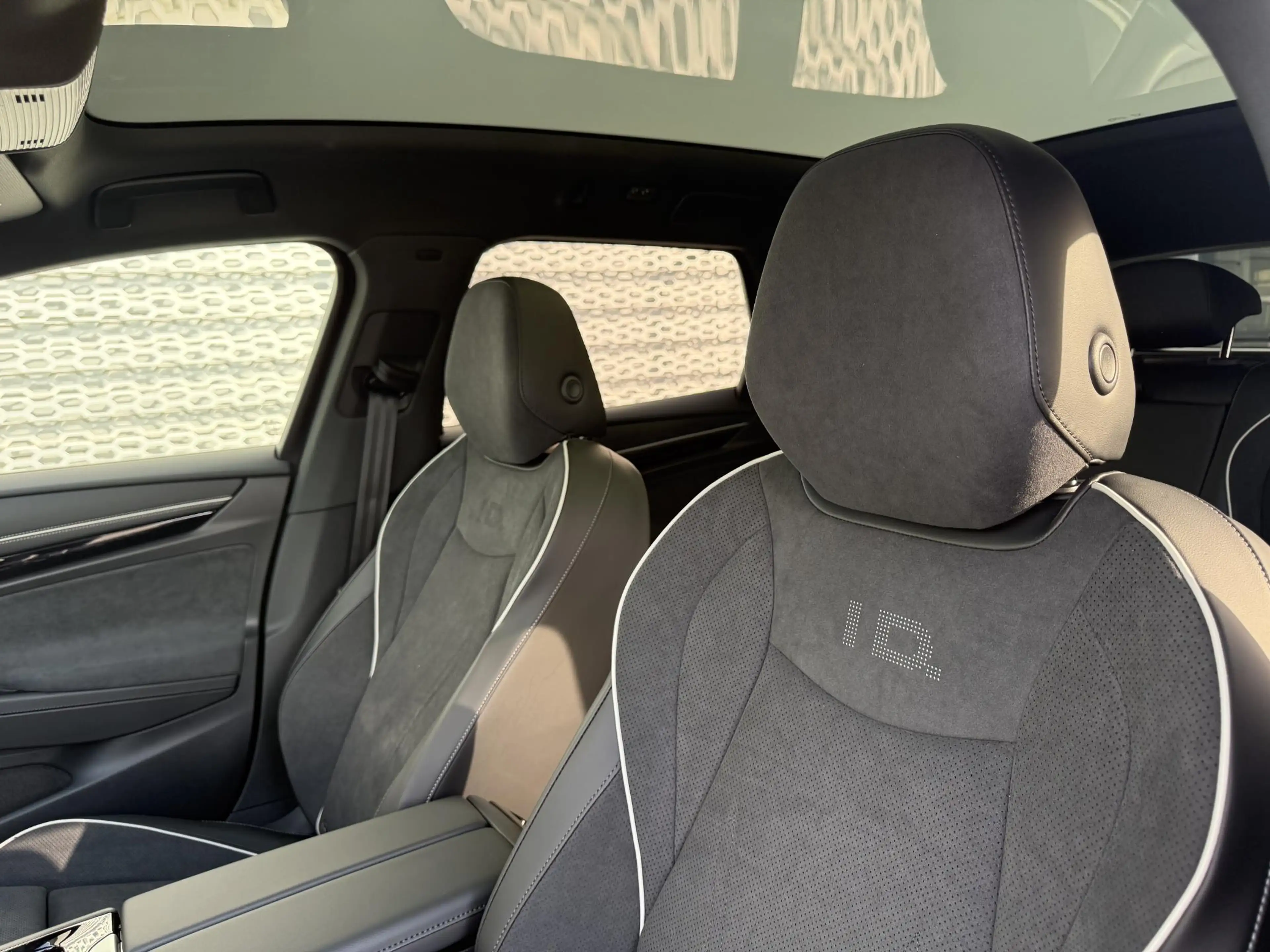 Volkswagen ID.7 Limited Edition Plus 77 kWh accu 210 kW / 286 PK | — photo 14