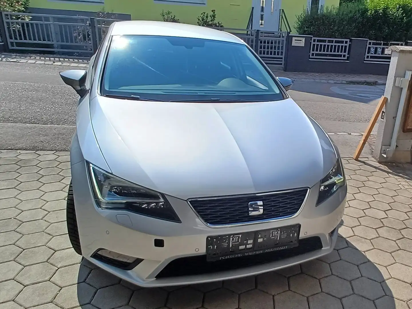 SEAT Leon Leon Business 1,6 TDI CR Start-Stopp Business - 1