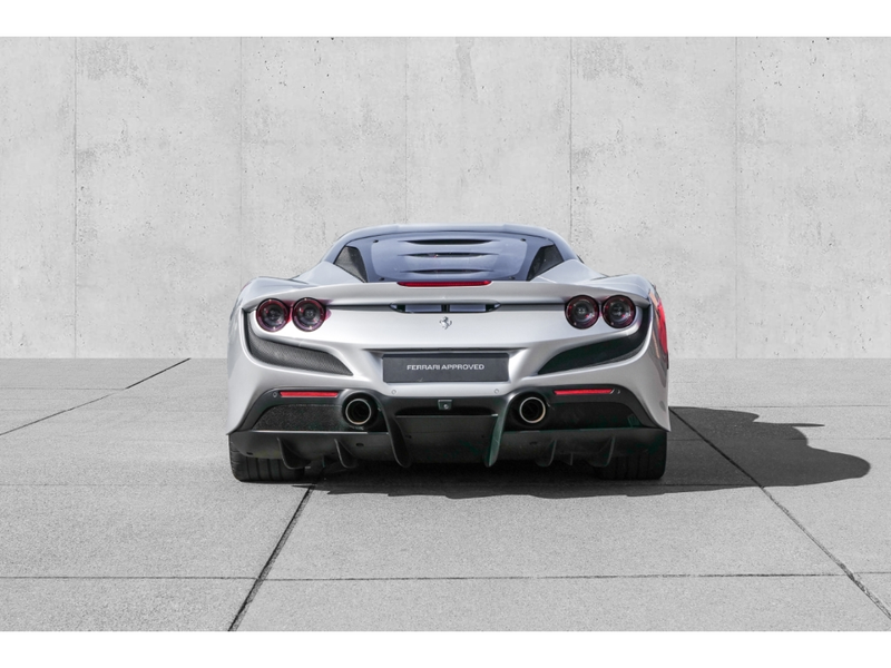 Ferrari F8 Tributo *Carbon+LED*Lift*Passenger-Display*Racingseats* — photo 5