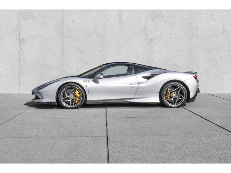 Ferrari F8 Tributo *Carbon+LED*Lift*Passenger-Display*Racingseats* — photo 3