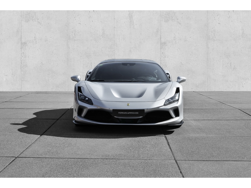Ferrari F8 Tributo *Carbon+LED*Lift*Passenger-Display*Racingseats* — photo 9