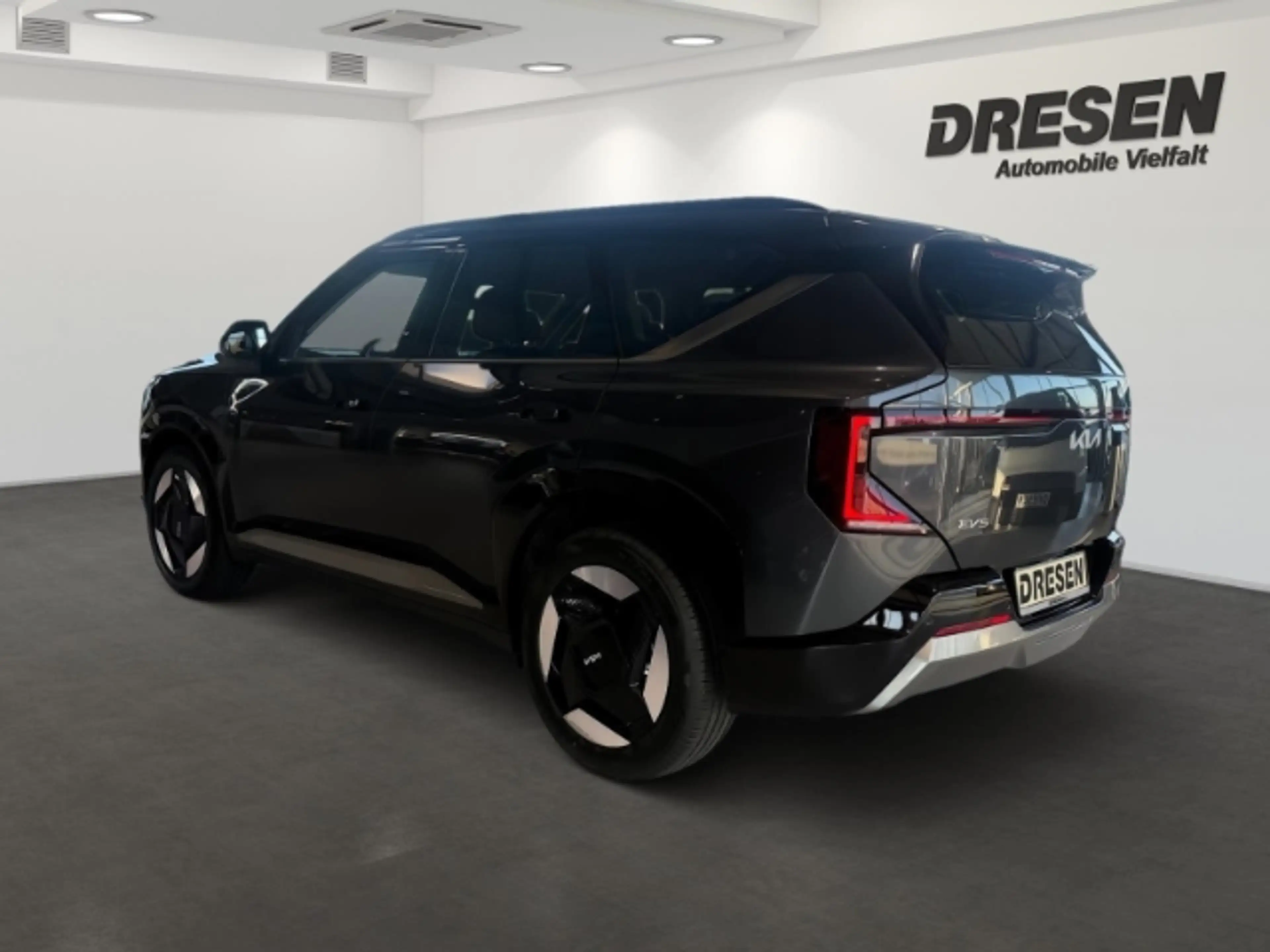 Kia EV5 Earth 81,4 kWh KAMERA,CARPLAY,SITZHZG,DAB,LED — photo 4