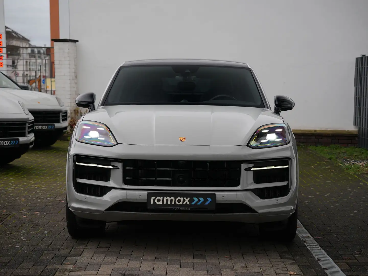 Porsche Cayenne E-Hybrid Coupé SPORTDESIGN-ACC-2DISPLAY-22TURBO Сірий - 2