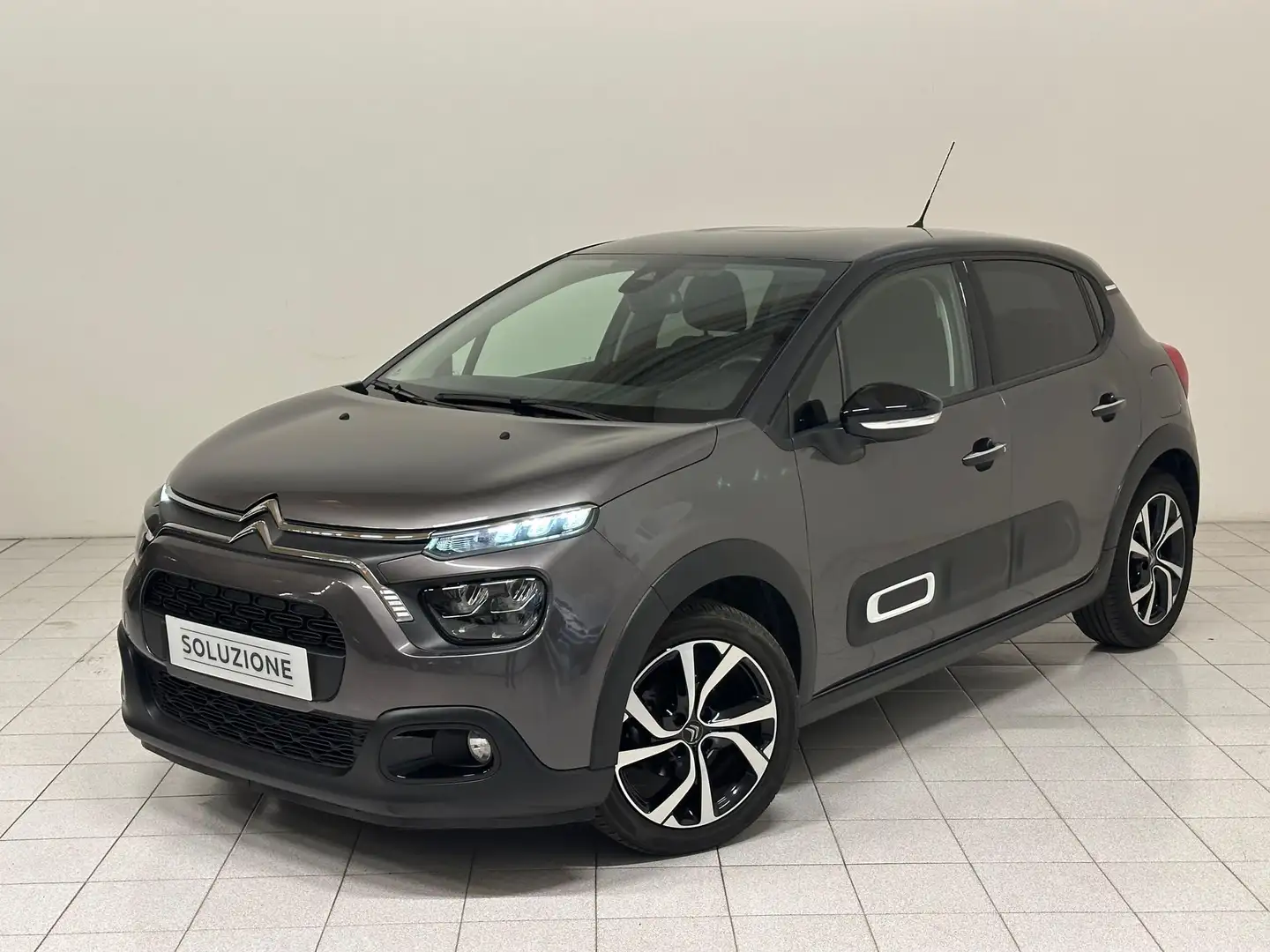 Citroen C3 PureTech 110 S&S EAT6 Shine Pack IVA ESPOSTA Grijs - 1