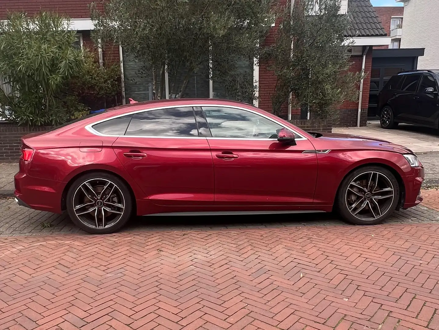 Audi A5 A5 2.0 TFSI Sport PL.S Rood - 1