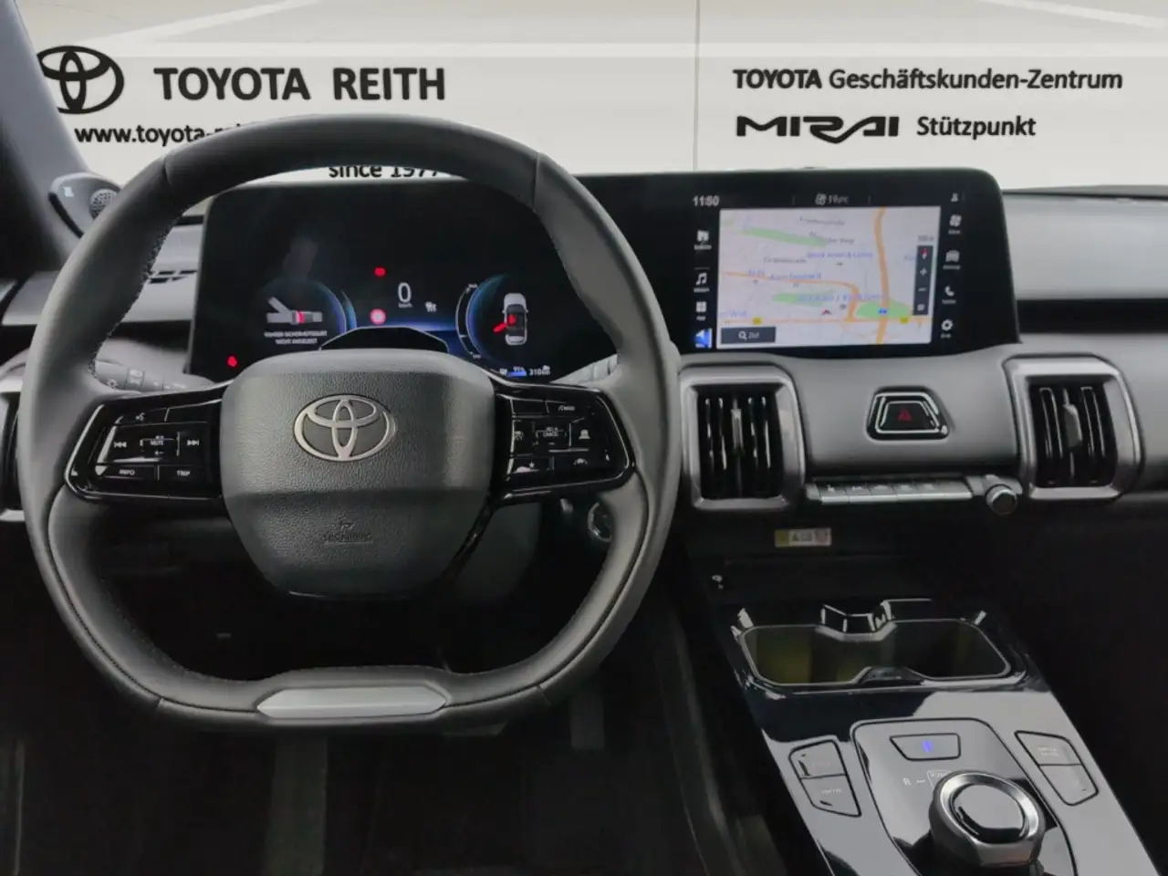 Toyota Urban Cruiser FWD BEV 4x2 Lounge 128 kW Panorama Soundsystem JBL 10