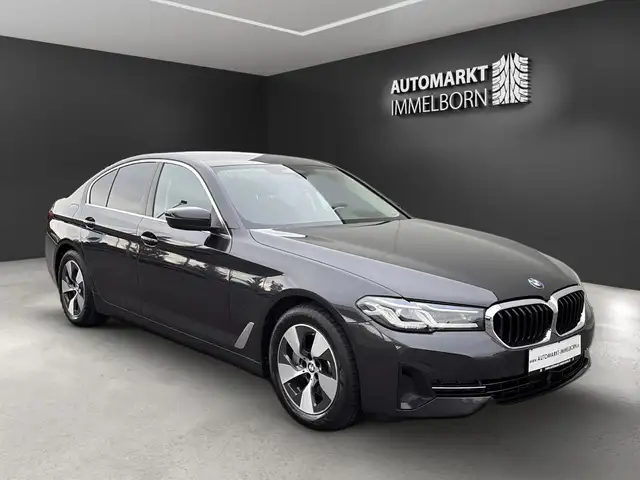 BMW 530 i HUD*Kamera*Leder*AHK*DrivingProf*Innovatio