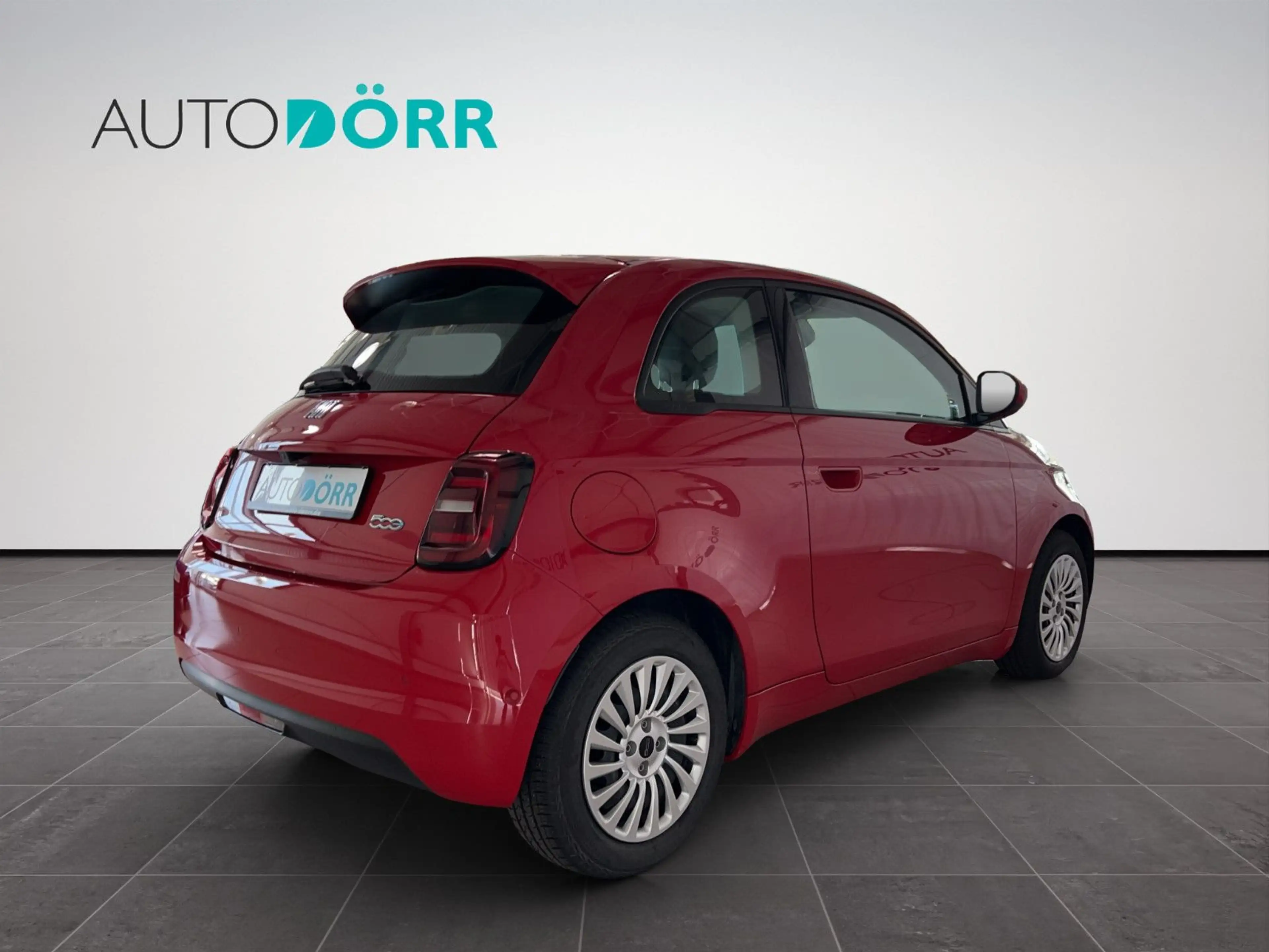 Fiat 500e 360°Kamera+Apple+Android+SHZ+Schnellladef. — photo 6