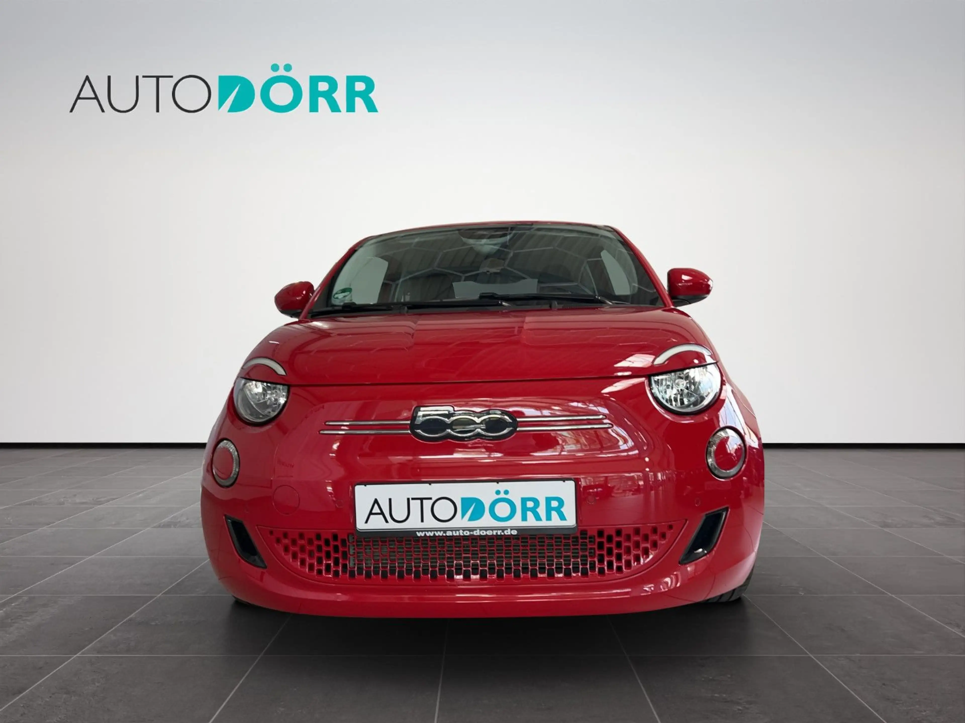 Fiat 500e 360°Kamera+Apple+Android+SHZ+Schnellladef. — photo 2