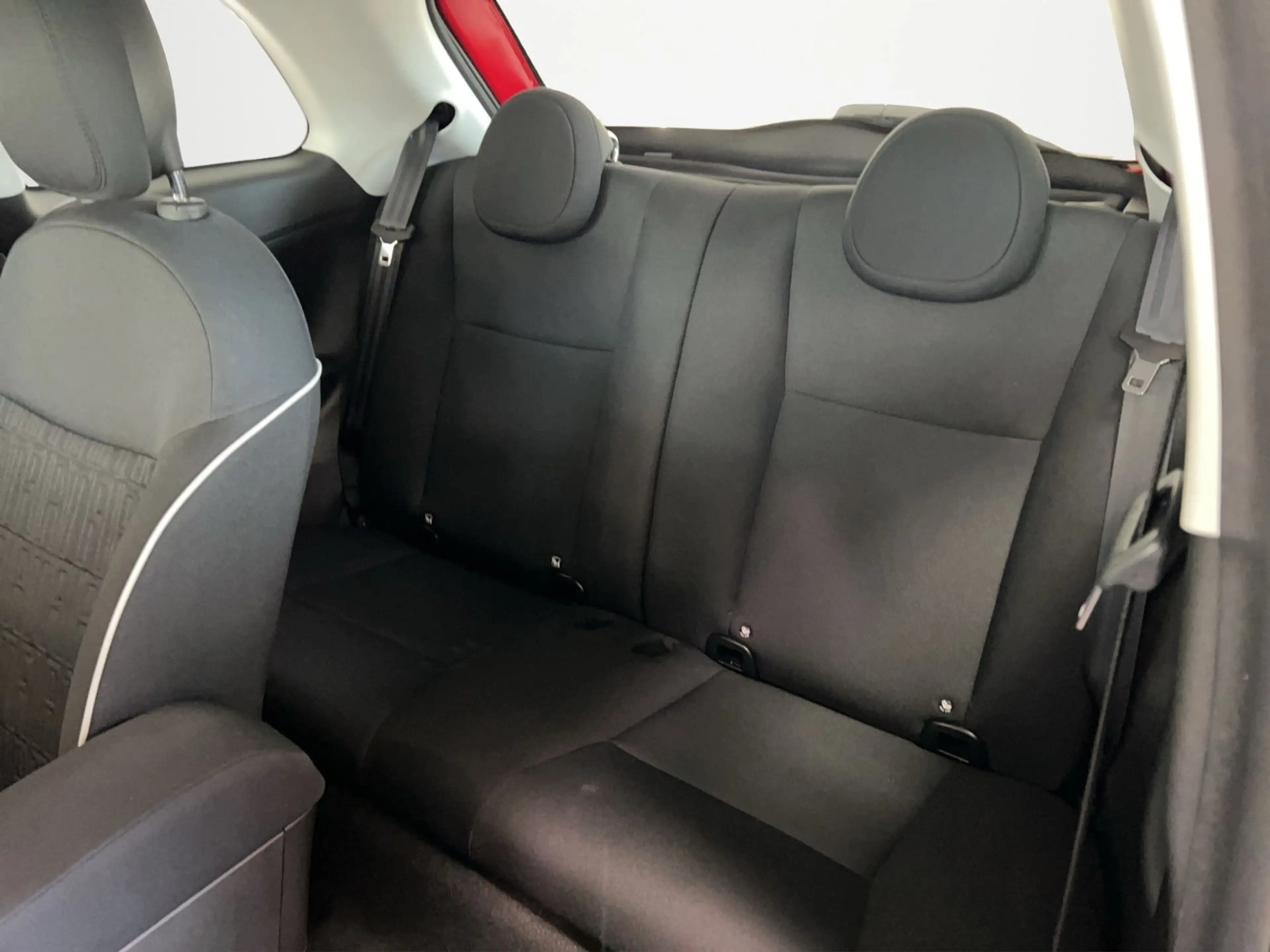 Fiat 500e 360°Kamera+Apple+Android+SHZ+Schnellladef. — photo 15
