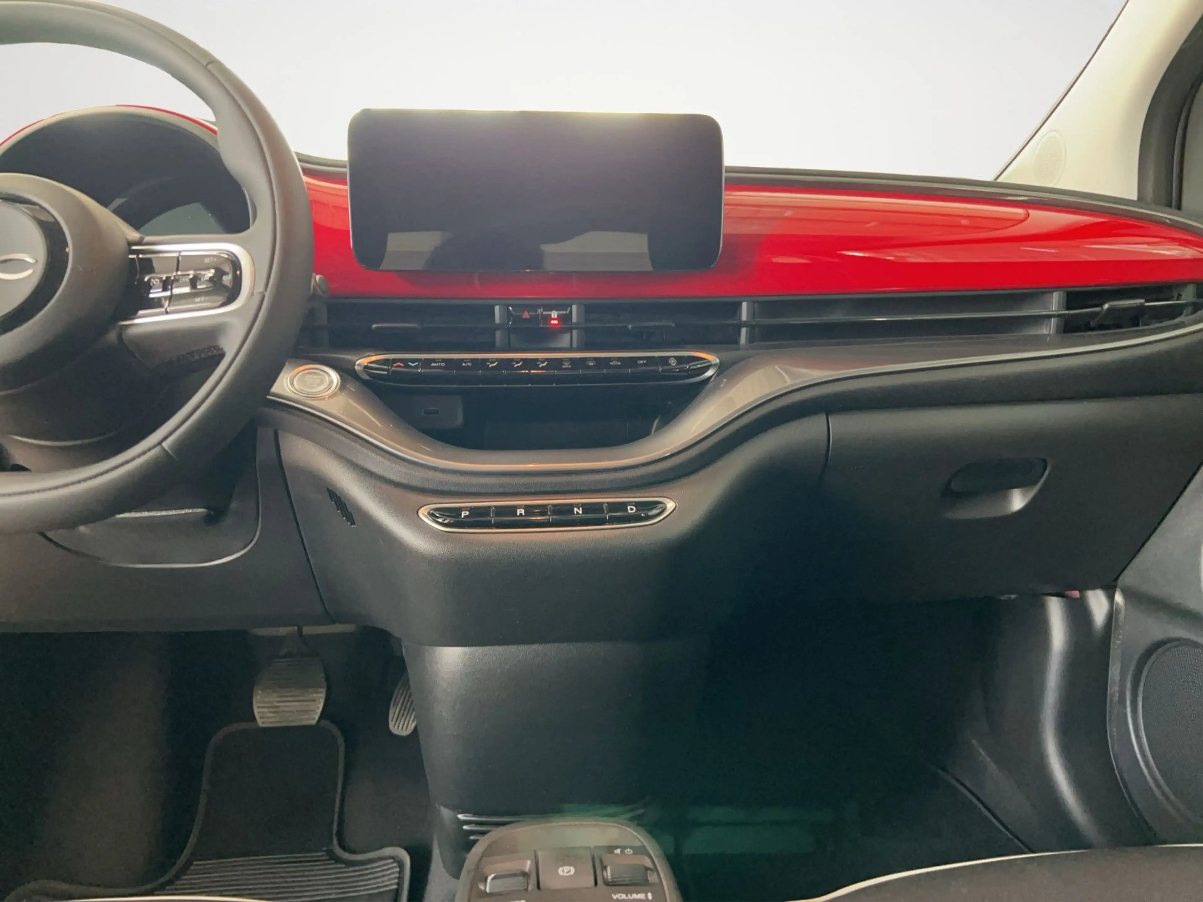 Fiat 500e 360°Kamera+Apple+Android+SHZ+Schnellladef. — photo 13