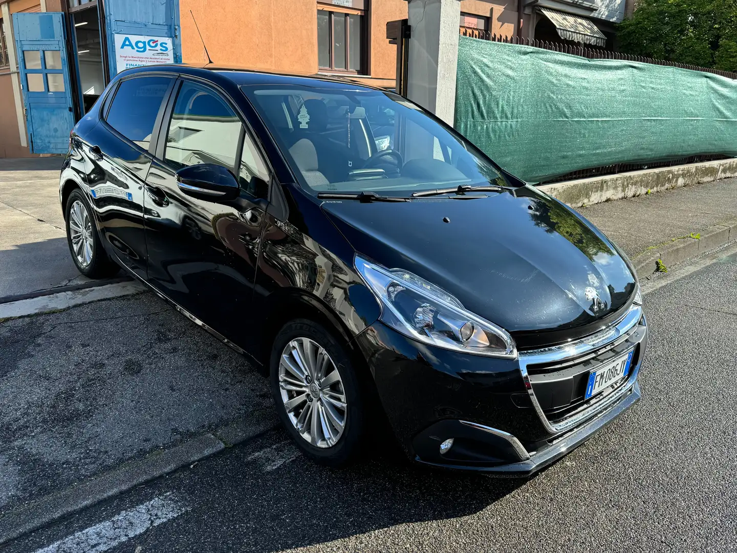 Peugeot 208 1.2*BENZINA*ALLURE*EURO6* Nero - 1