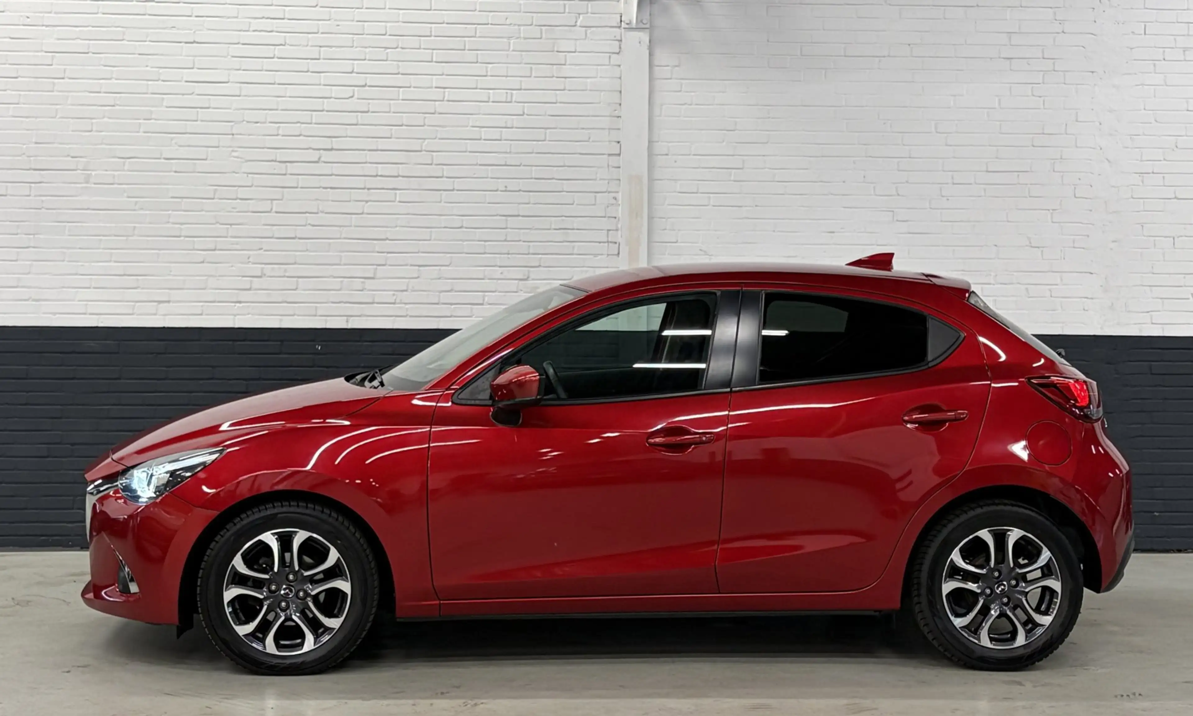 Mazda 2 1.5 Skyactiv-G GT-M Automaat / Navi / DAB / LED / — photo 7