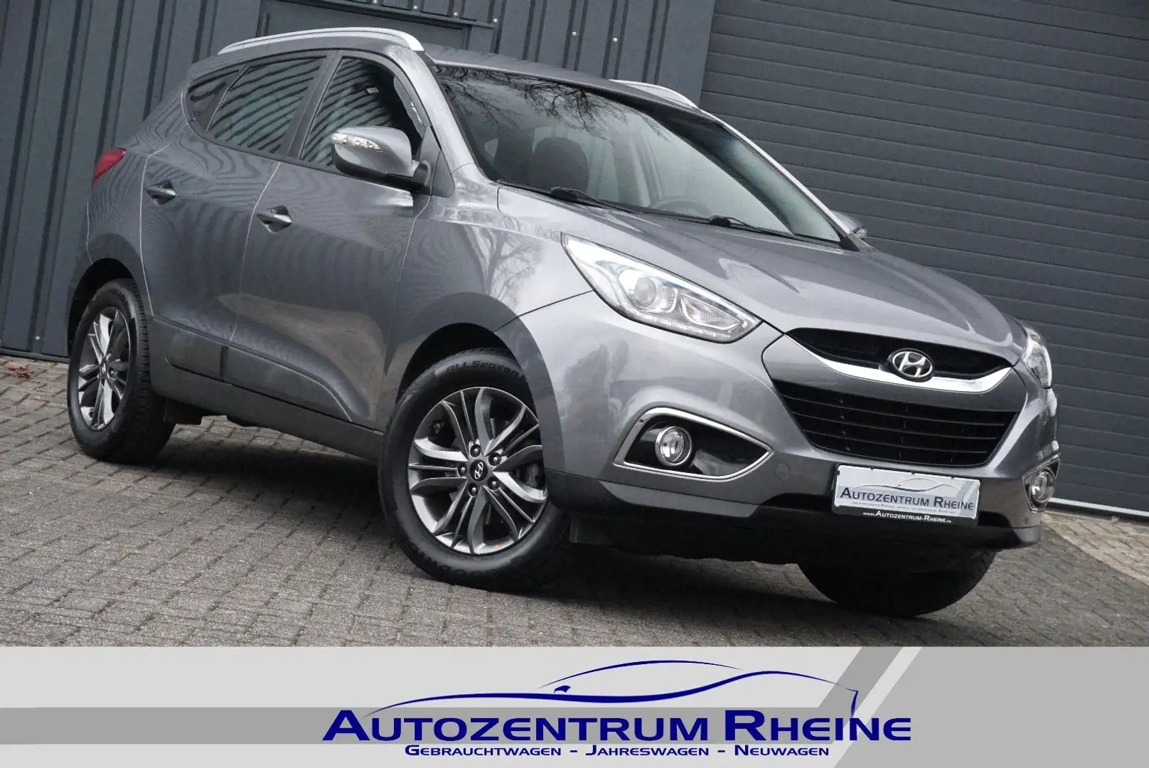 Hyundai iX35 FIFA World Cup 2WD SHZ TEMP AHK 2Z-Klima Grau - 1