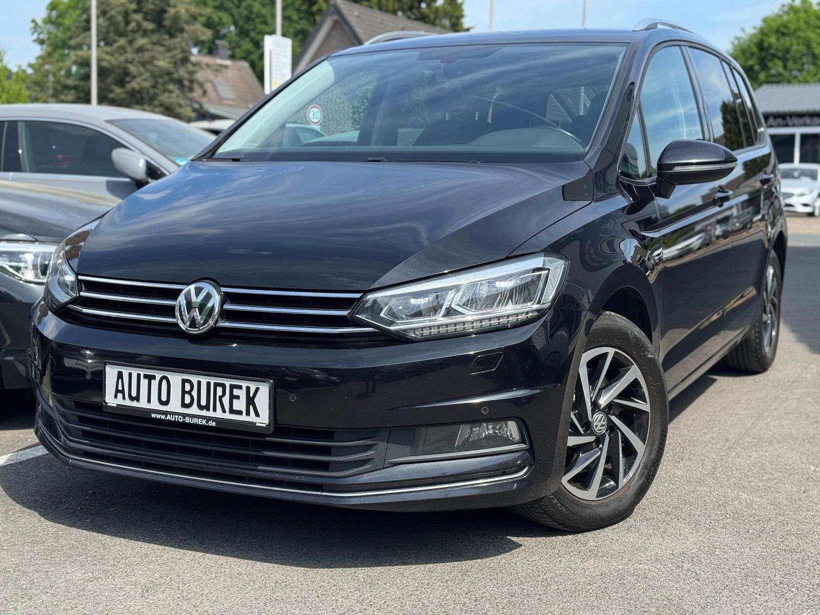 Second hand Volkswagen Touran 1.6
