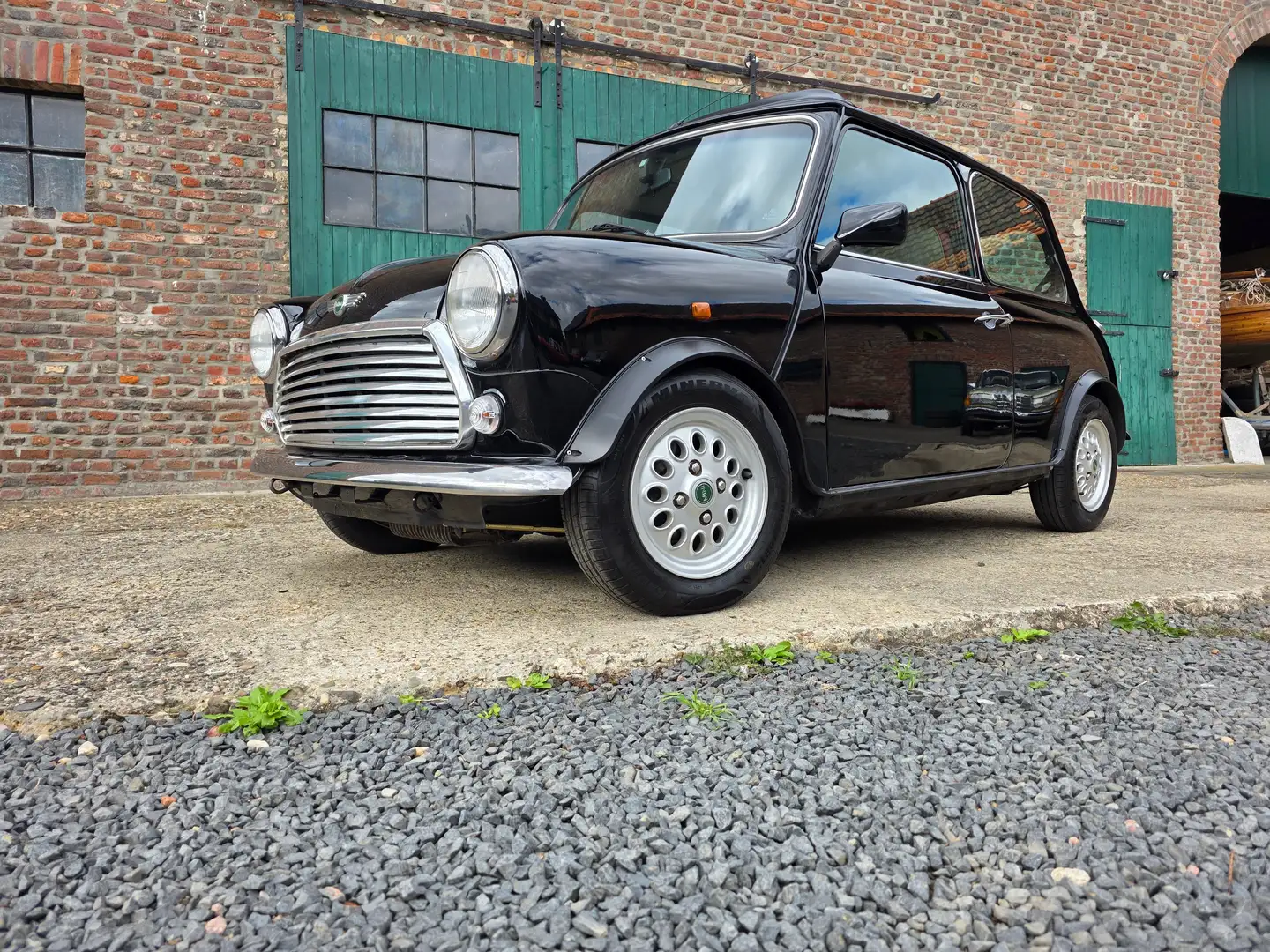 MINI Cooper 1.3i MPI Final Edition "Seven" 1,3i one of a kind Schwarz - 2