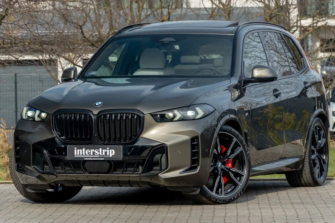 BMW X5 40d M SPORT.LUFTF.PANORAMA.DR.ASS.360.22".AHK