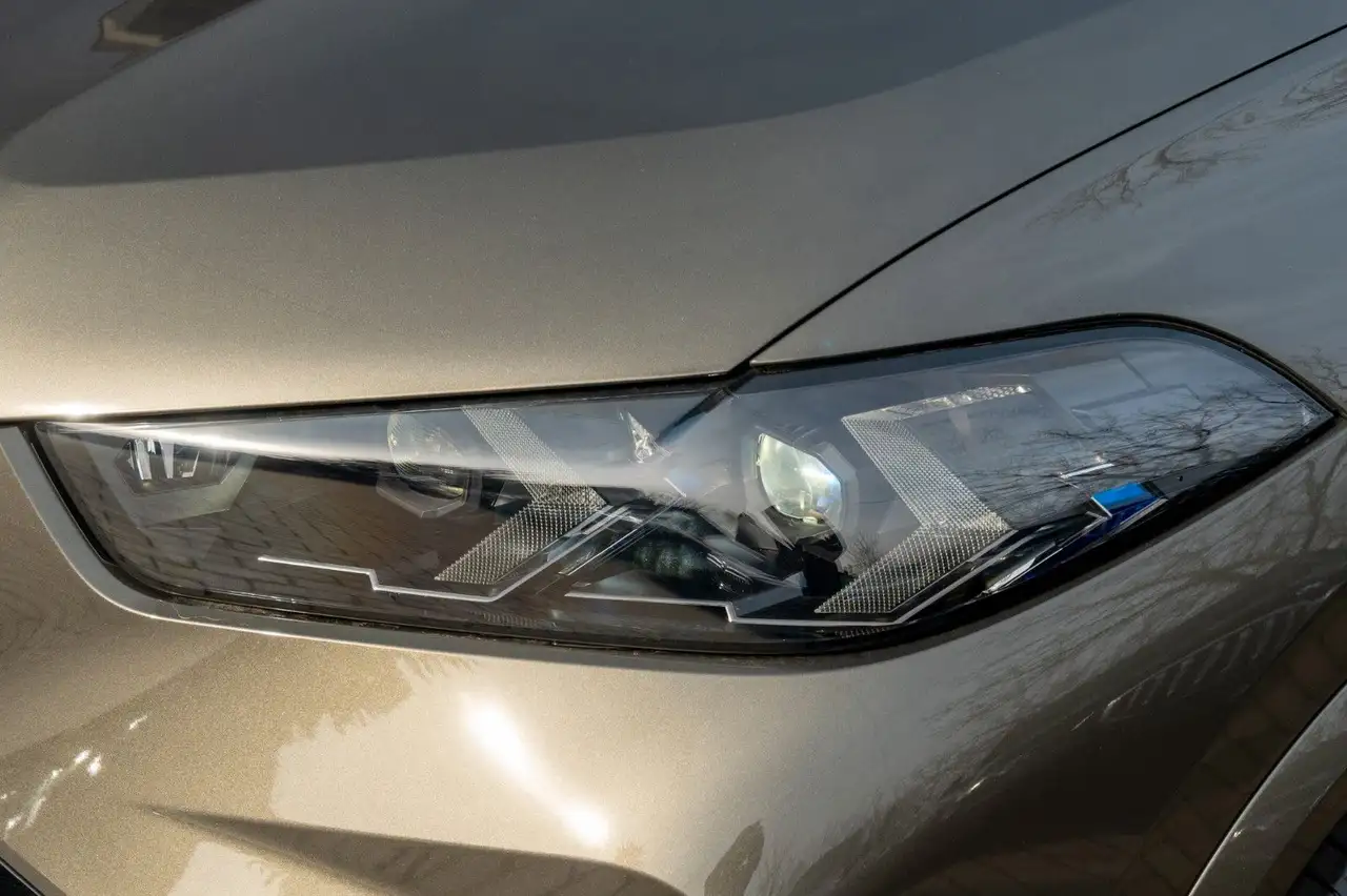 BMW X5 40d M SPORT.LUFTF.PANORAMA.DR.ASS.360.22".AHK 8
