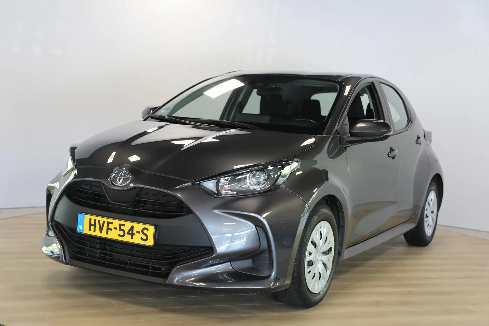 Toyota Yaris 1.0 VVT-i Active | Cruise Adaptief | Apple Carplay Grijs - 1