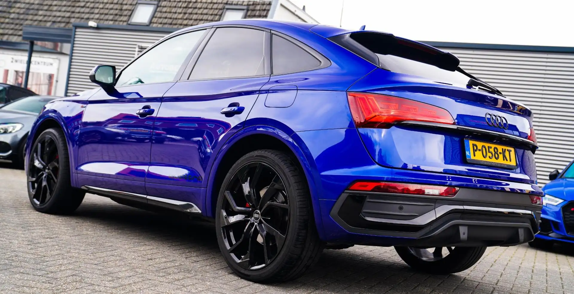 Audi Q5 Sportback 55 TFSI e S edition | Matrix | Luchtveri Bleu - 2