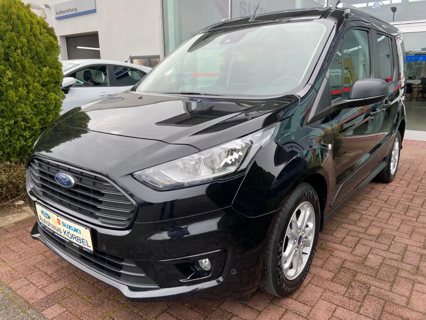 Ford Tourneo Connect Navi*PDC*Kamera*DAB*Induktion* crna - 1