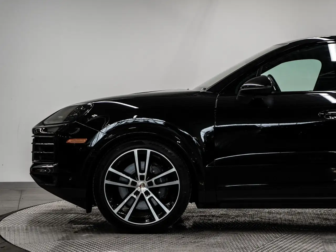Porsche Cayenne снимка Porsche Cayenne